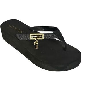 GUESS Black Platform Beach Vacation Summer Sparkle Sandals with Charm Sz 7